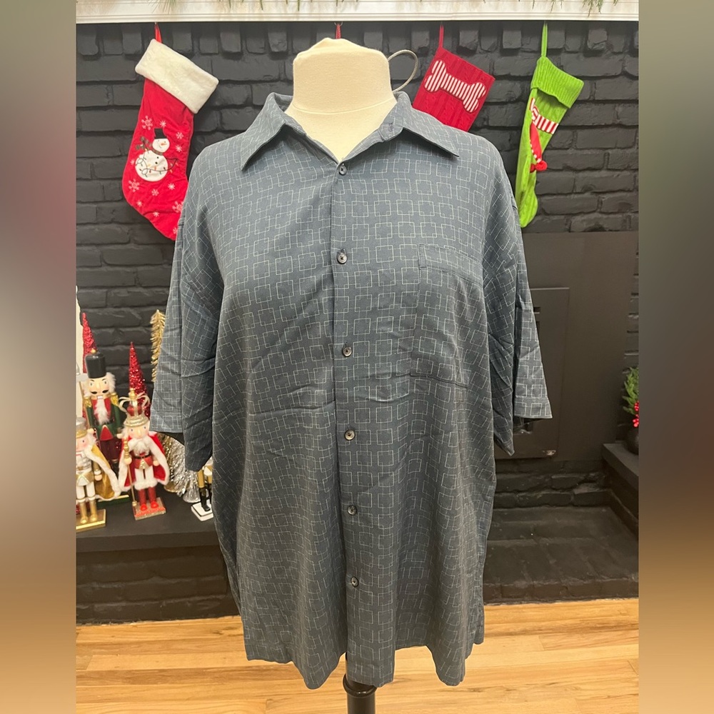 Neiman Marcus geometric squares 100% silk button down shirt in blue size XL